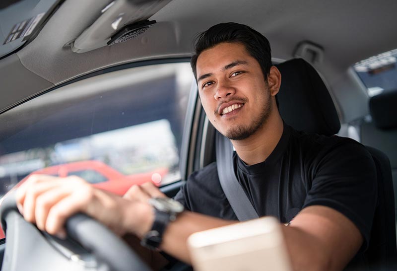 pandangan-dalam-pemandu-kereta-sewa-kuala-lumpur-kami-yang-girang